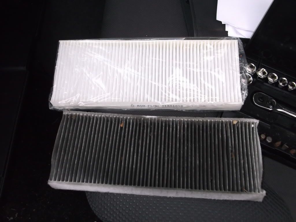 How to change D40 pollen filters beginers guide with photo