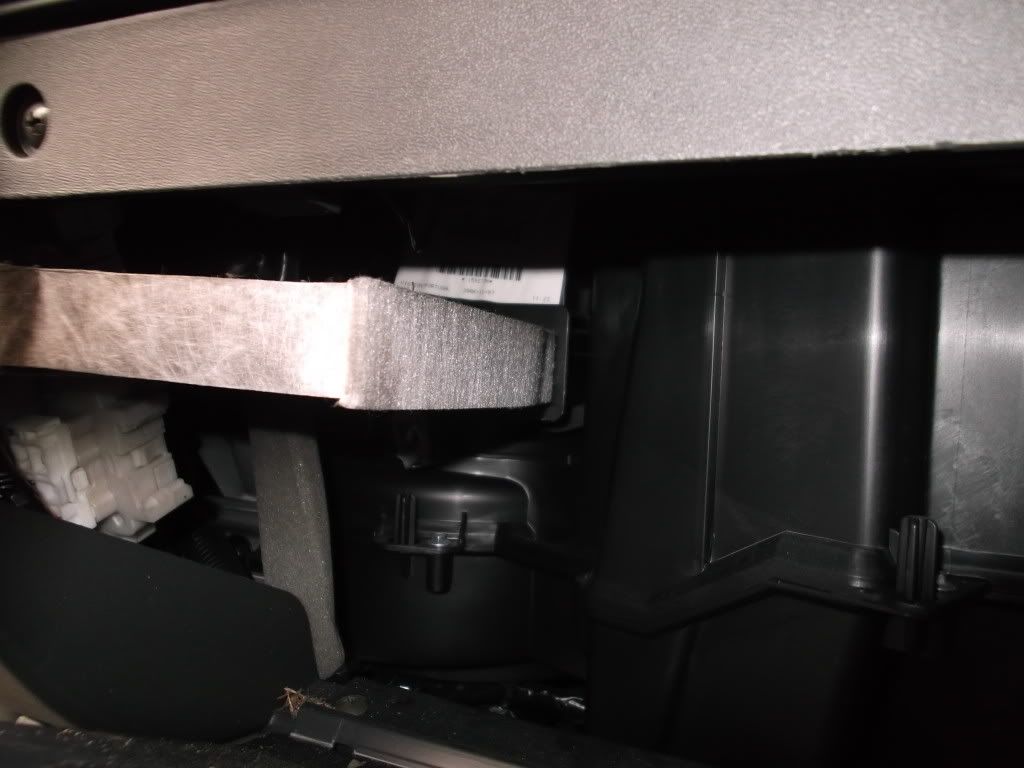 How to change D40 pollen filters beginers guide with photo