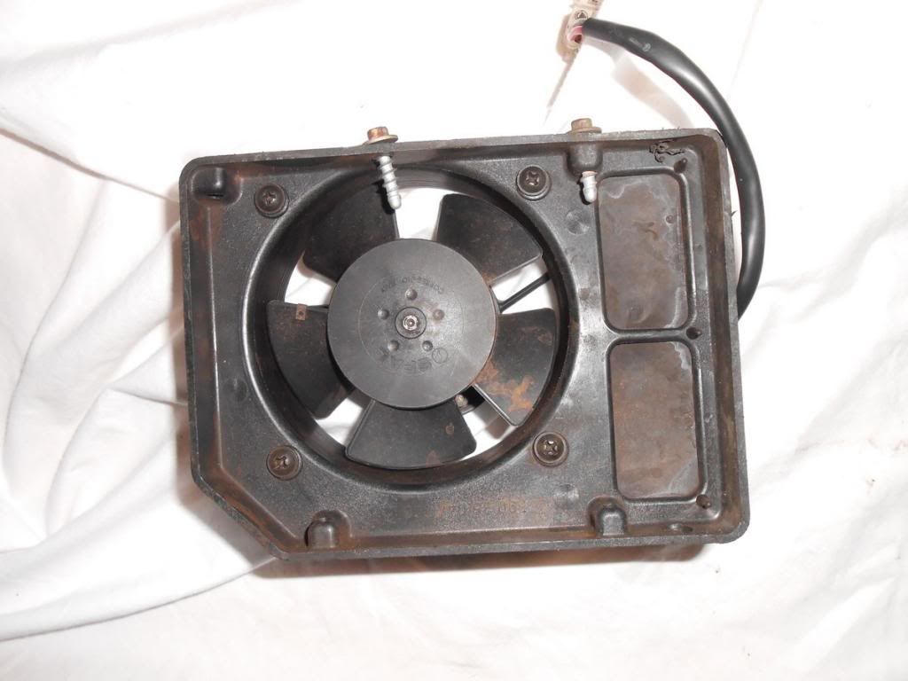 Are my fans AC or DC? Pirate 4x4