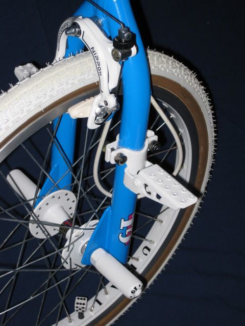http://i1243.photobucket.com/albums/gg548/caleb_k31/blue%20PFT/017.jpg