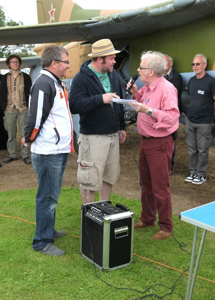 http://i1243.photobucket.com/albums/gg549/ronpulford/Cockpitfest%202014%20-%20Presentations/IMG_7443_zpsbb010808.jpg