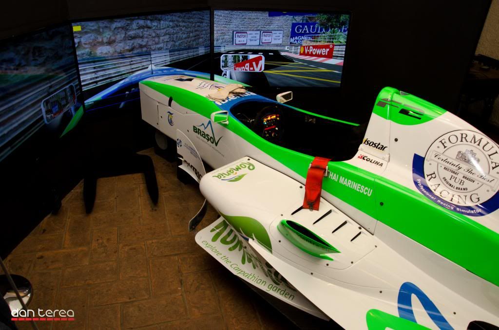 Simulator de Formula 2 la Brasov