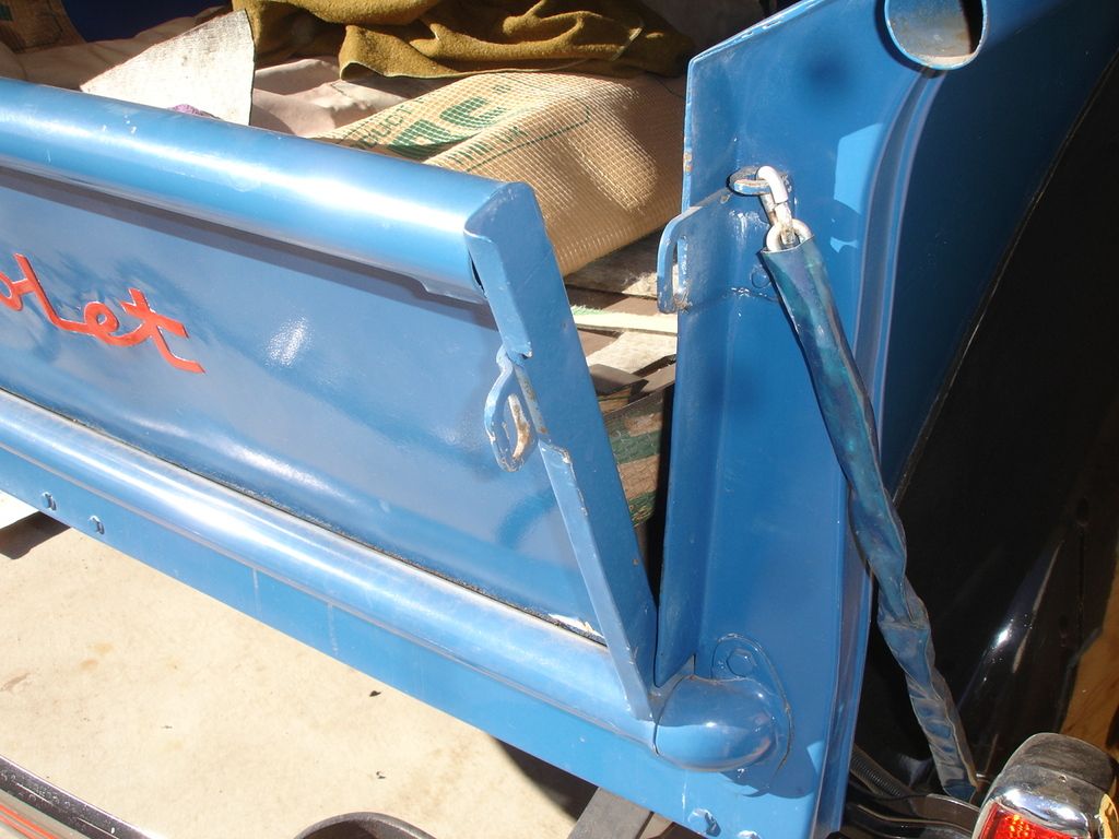 [Linked Image from i1243.photobucket.com]