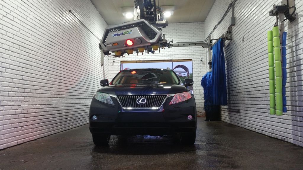 WASHBOT unit finally a new technology to the carwash industry Car