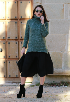 photo green-sweater-15_zpsf650626f.png