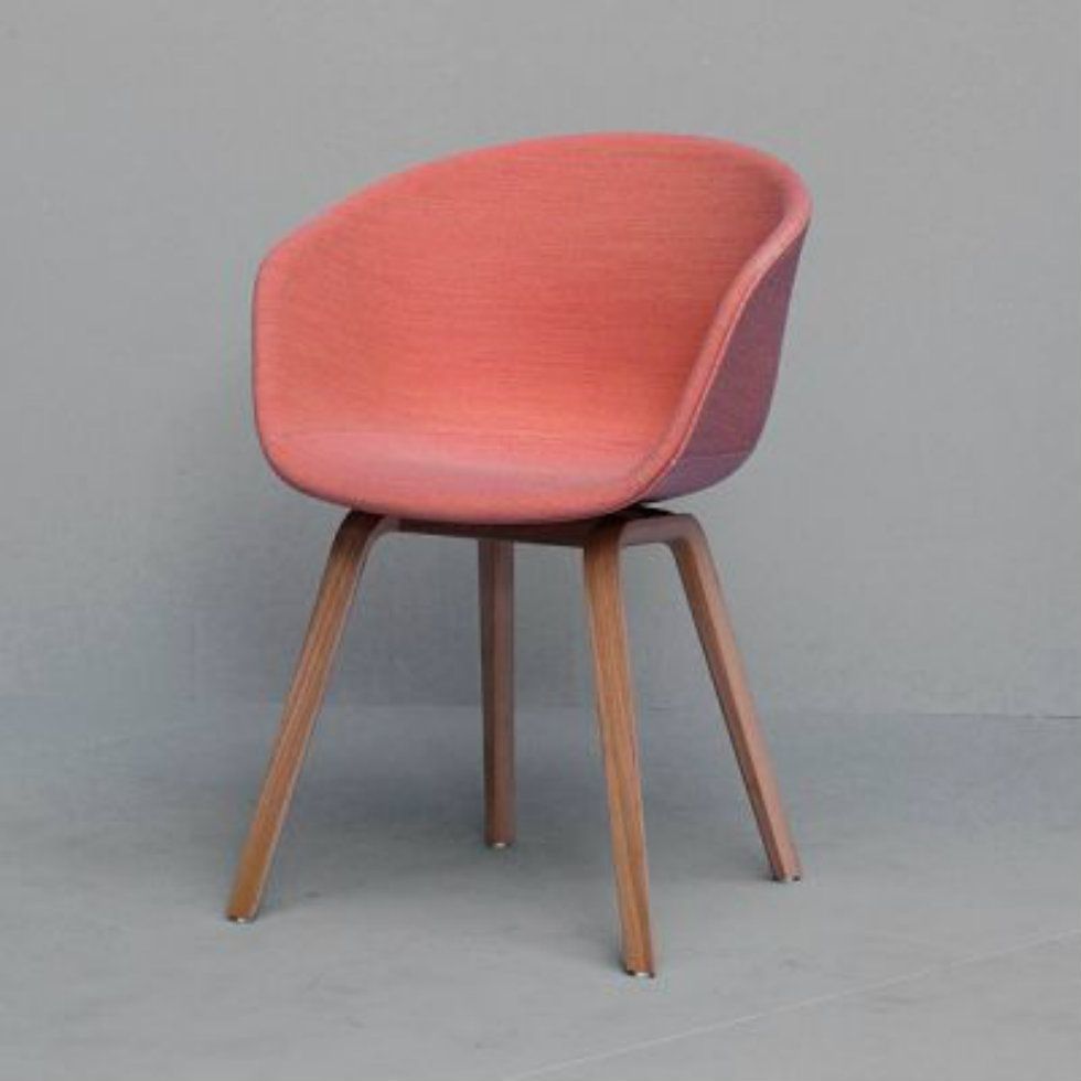 le-fauteuil-about-a-chair-par-hay-assise-en-tissu-pieds-en-bois-l-art-du-design-nordique[1]_zps5b604e88