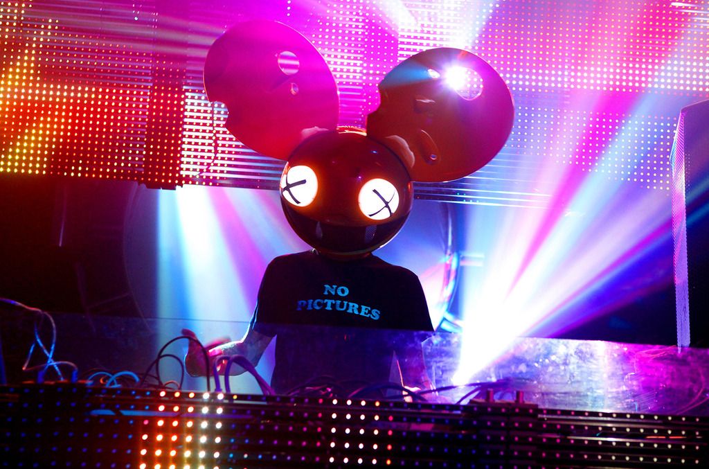 Deadmau5 performing live