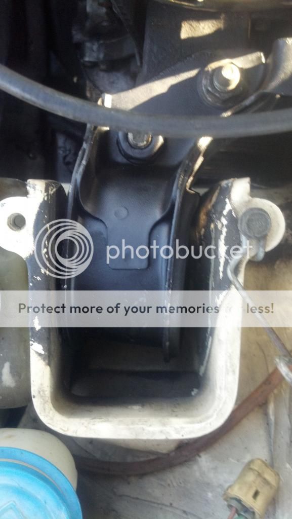 d16z6 into ef sdn driver mount(new&old) is crooked HondaTech Honda Forum Discussion